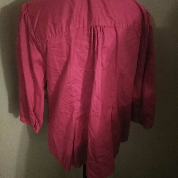 Blouse - Picture 2 of 3